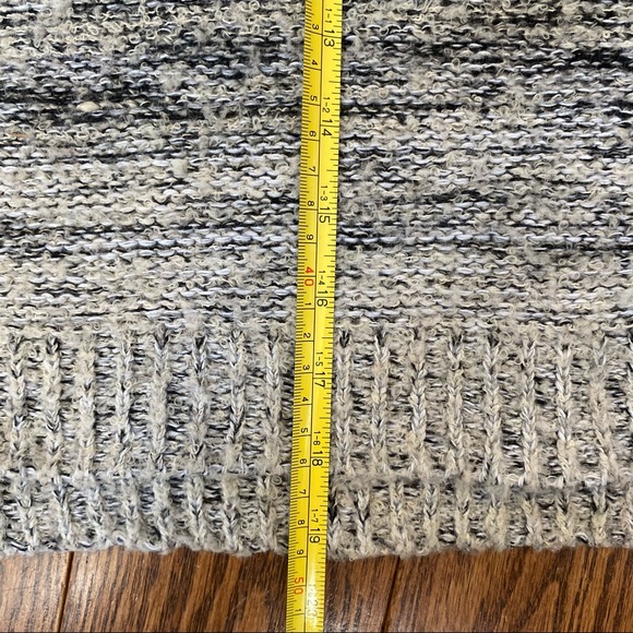 Seven Sisters - crop sweater - M - Picture 6 of 9